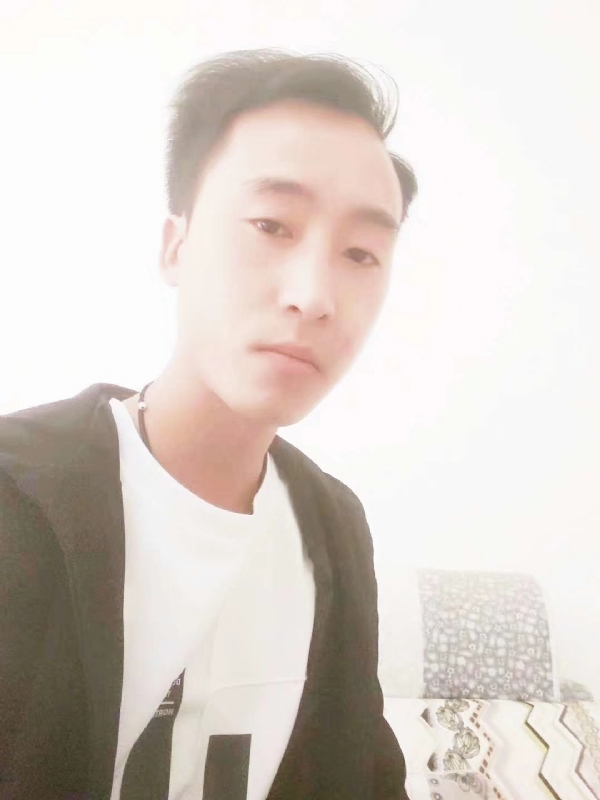 萧艺的第一张照片--昆明认干亲服务网