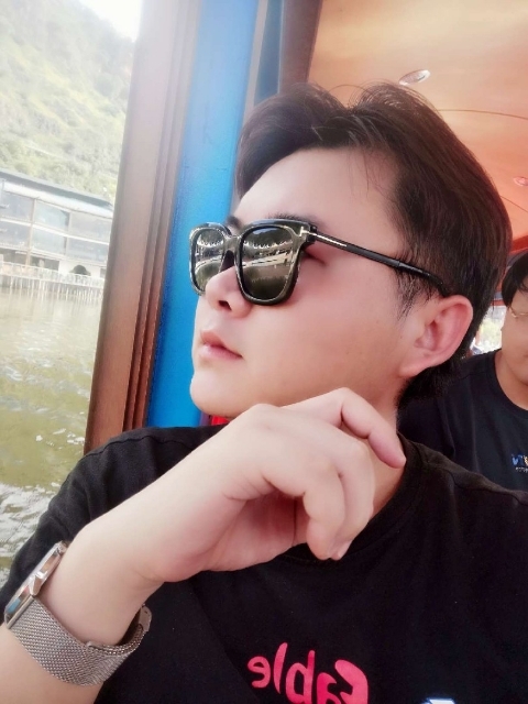 曲生的第一张照片--昆明认干亲服务网